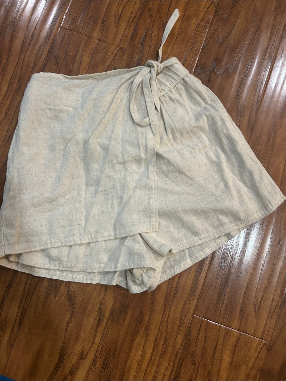American Eagle Outfitters Cream Wrap-Front Tie Waist Skort